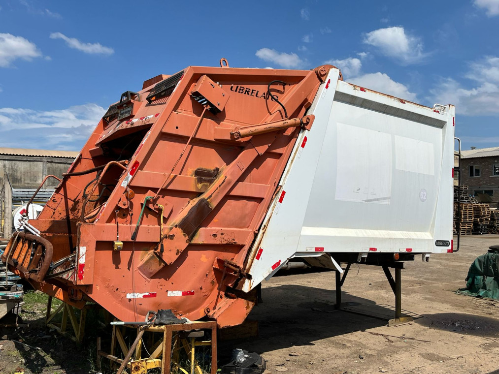 Compactador Coletor 15 m³