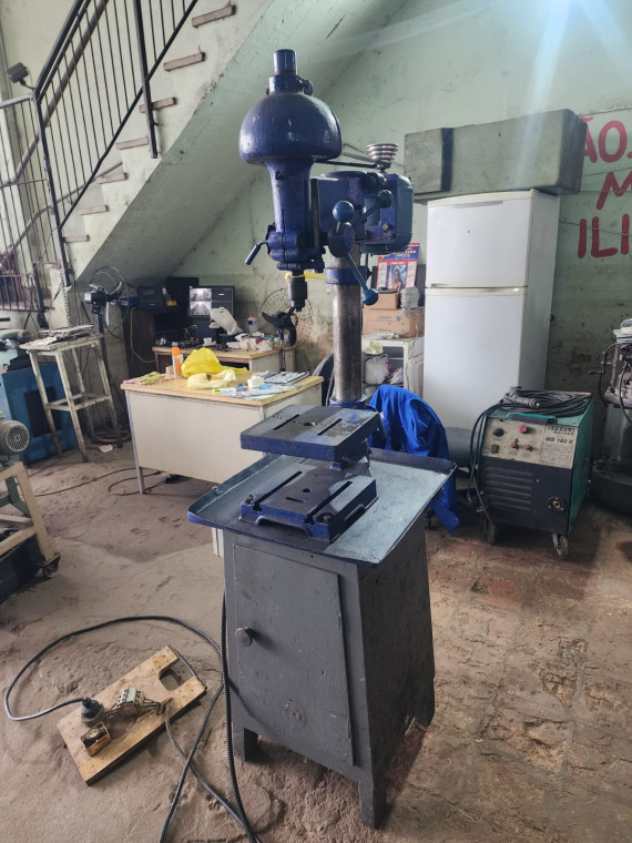 Furadeira de Bancada