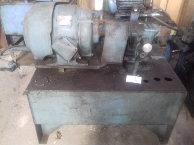 Unidade Hidráulica motor e tanque