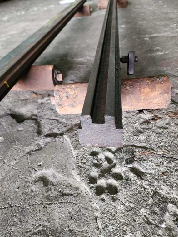 Punção e prisma para dobradeira