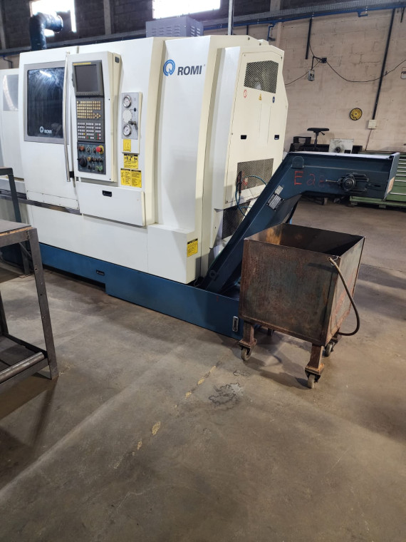 Torno CNC Romi modelo E-280