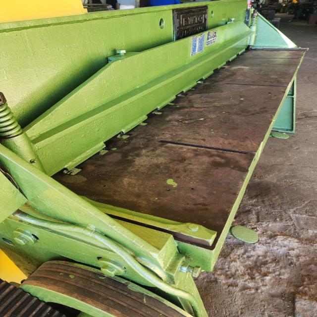 Guilhotina Newton 2.050 metros