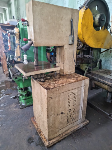 Serra de Fita para Metais Vertical com soldador