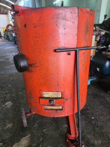 Máquina de jato pressurizado