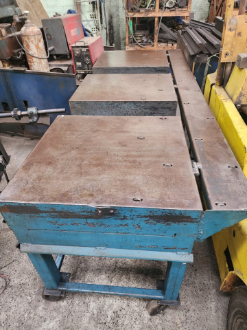 Mesa bancada para chapas