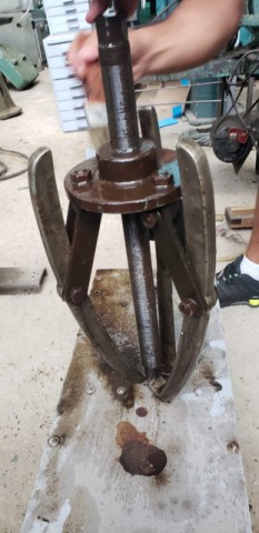 Sacador de polias e rolamentos